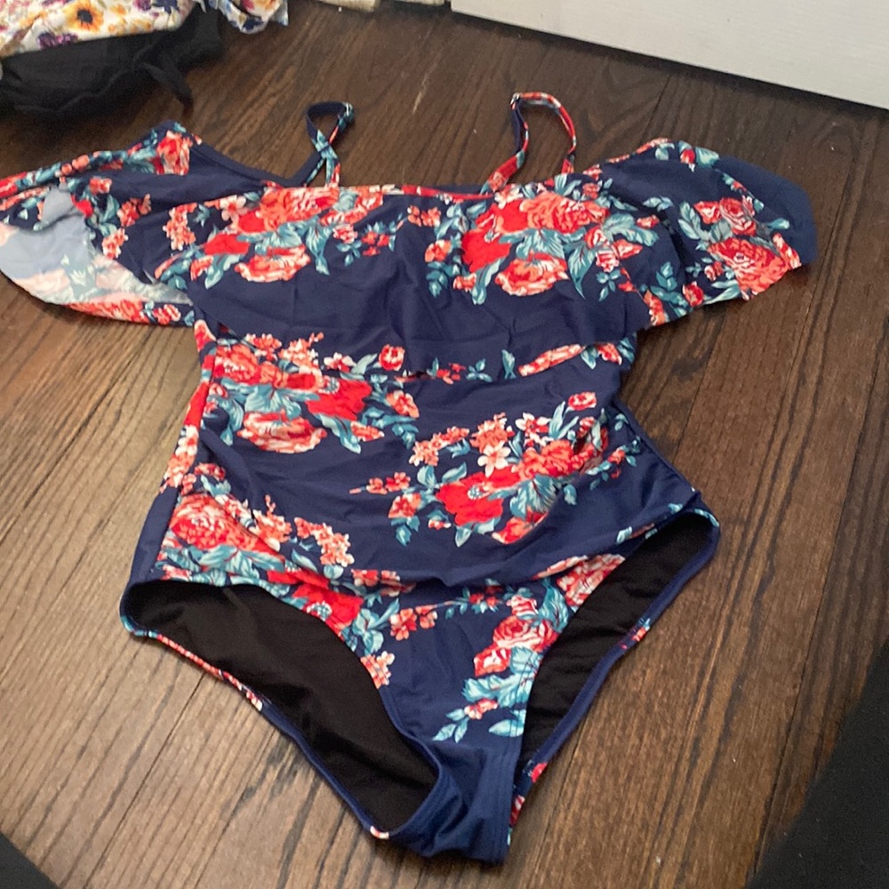 Bathing suit M